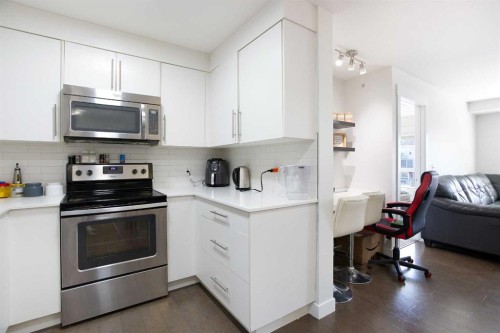 2406-302 Skyview Ranch Drive Ne, Calgary, AB - Indoor Photo Showing Kitchen