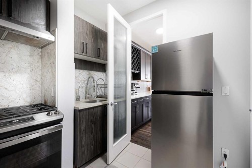 66 Skyview Point Rise Ne, Calgary, AB - Indoor Photo Showing Kitchen