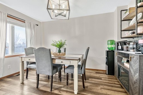 18 Green Meadow Crescent, Strathmore, AB - Indoor Photo Showing Dining Room