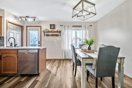 18 Green Meadow Crescent, Strathmore, AB - Indoor Photo Showing Dining Room