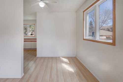 3432 3 Avenue Nw, Calgary, AB - Indoor Photo Showing Other Room