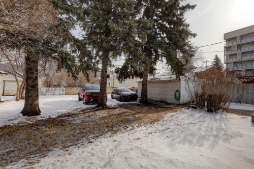 3432 3 Avenue Nw, Calgary, AB - Outdoor