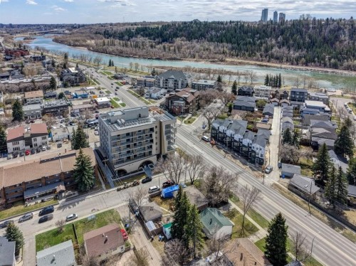 3432 3 Avenue Nw, Calgary, AB 