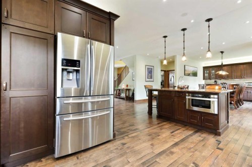2908 7 Avenue Nw, Calgary, AB - Indoor Photo Showing Kitchen With Stainless Steel Kitchen With Upgraded Kitchen