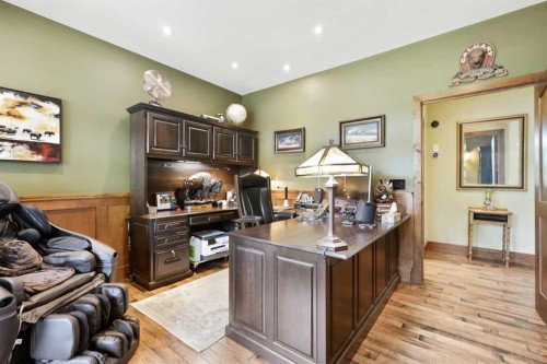 2908 7 Avenue Nw, Calgary, AB - Indoor