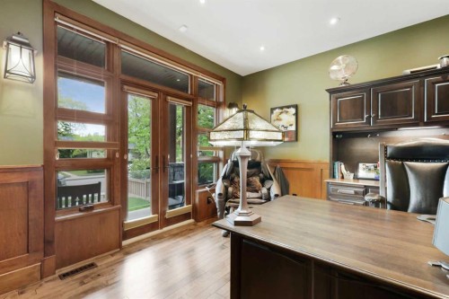 2908 7 Avenue Nw, Calgary, AB - Indoor Photo Showing Office