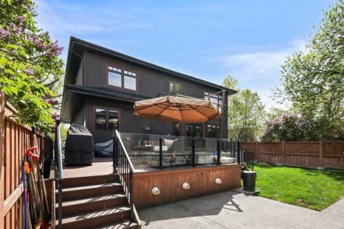2908 7 Avenue Nw, Calgary, AB - Outdoor