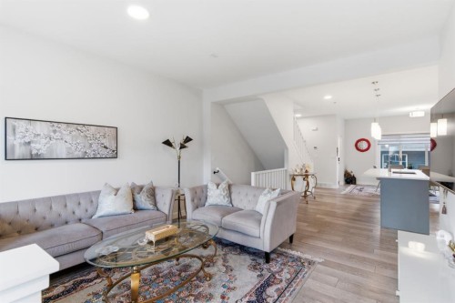 25 Legacy Glen Link Se, Calgary, AB - Indoor Photo Showing Living Room