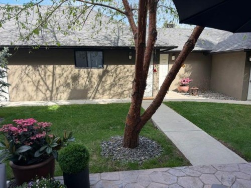 90 Somme Boulevard Sw, Calgary, AB - Outdoor