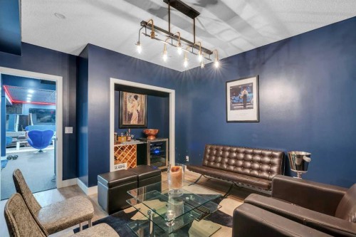 931 Shawnee Drive Sw, Calgary, AB - Indoor