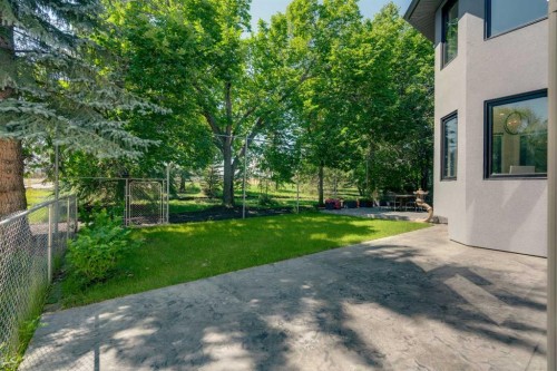 931 Shawnee Drive Sw, Calgary, AB - Outdoor