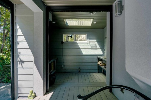 931 Shawnee Drive Sw, Calgary, AB - Outdoor With Exterior
