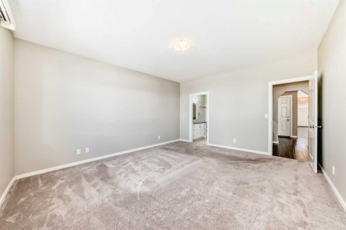 10 Sunvale Place Ne, High River, AB - Indoor Photo Showing Other Room
