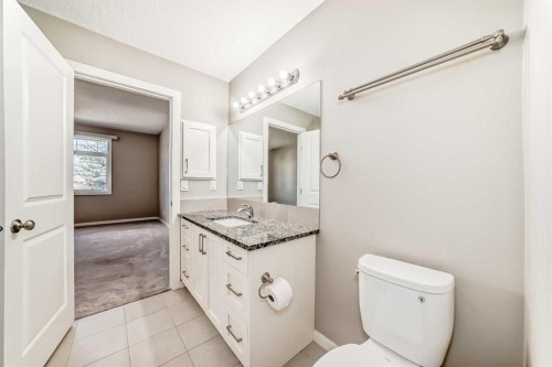 10 Sunvale Place Ne, High River, AB - Indoor Photo Showing Bathroom