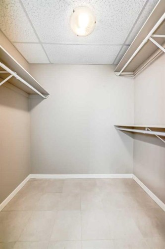 10 Sunvale Place Ne, High River, AB - Indoor With Storage