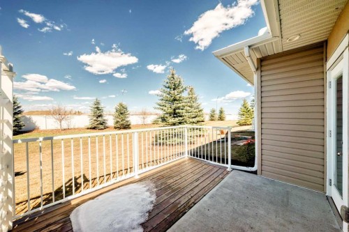 10 Sunvale Place Ne, High River, AB - Outdoor With Deck Patio Veranda With Exterior