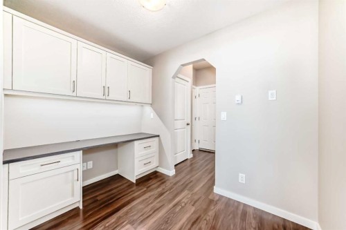 10 Sunvale Place Ne, High River, AB - Indoor Photo Showing Other Room