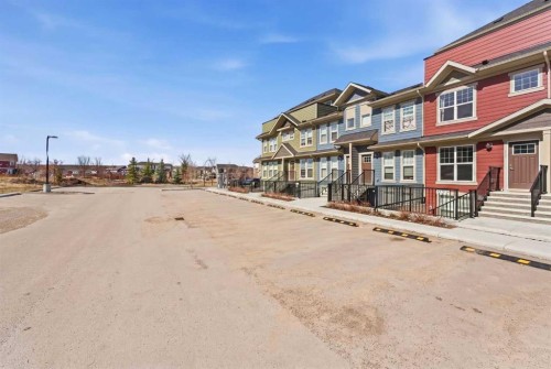 340 Cranbrook Square Se, Calgary, AB - Outdoor