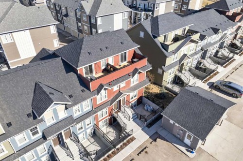 340 Cranbrook Square Se, Calgary, AB - Outdoor