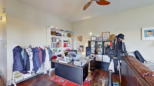 11723 Canfield Road Sw, Calgary, AB - Indoor With Storage
