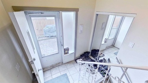 11723 Canfield Road Sw, Calgary, AB - Indoor Photo Showing Other Room