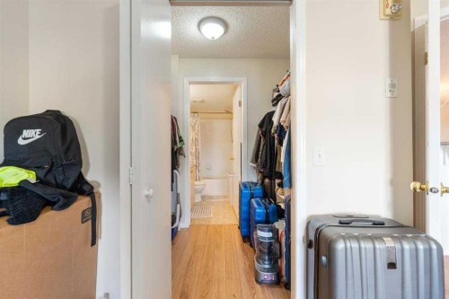 1406-12 Cimarron Common, Okotoks, AB - Indoor
