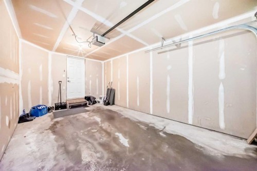 126 Citadel Point Nw, Calgary, AB - Indoor Photo Showing Garage