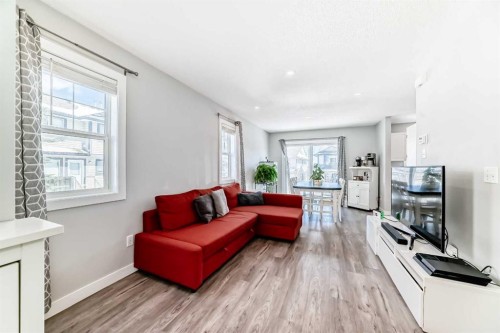 126 Citadel Point Nw, Calgary, AB - Indoor Photo Showing Living Room