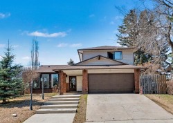 677 Wallace Drive Carstairs, AB T0M 0N0
