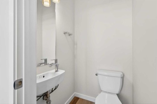 838-132 Red Embers Link Ne, Calgary, AB - Indoor Photo Showing Bathroom