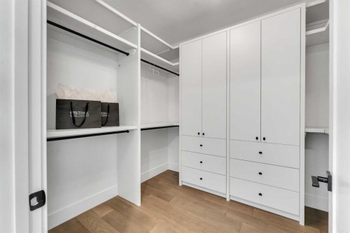 3919 23 Avenue Sw, Calgary, AB - Indoor