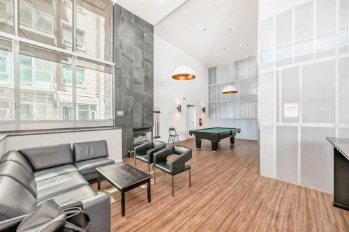 502-210 15 Avenue Se, Calgary, AB - Indoor