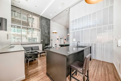 502-210 15 Avenue Se, Calgary, AB - Indoor