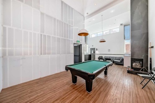 502-210 15 Avenue Se, Calgary, AB - Indoor Photo Showing Other Room