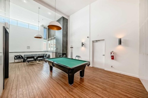 502-210 15 Avenue Se, Calgary, AB - Indoor Photo Showing Other Room