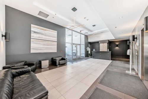 502-210 15 Avenue Se, Calgary, AB - Indoor Photo Showing Other Room
