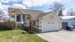 4922 5 Street WESTClaresholm, AB T0L 0T0
