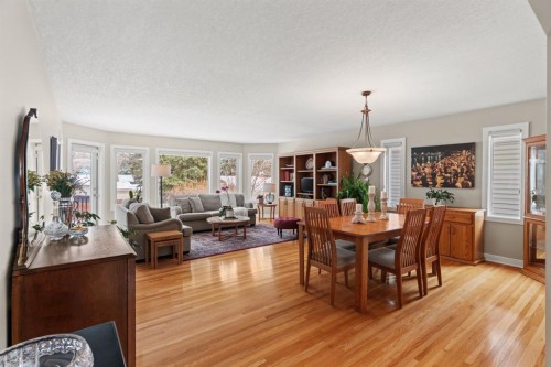 1334 Hamilton Street Nw, Calgary, AB - Indoor