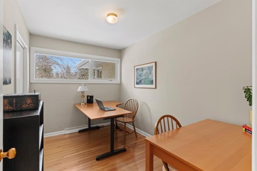 1334 Hamilton Street Nw, Calgary, AB - Indoor