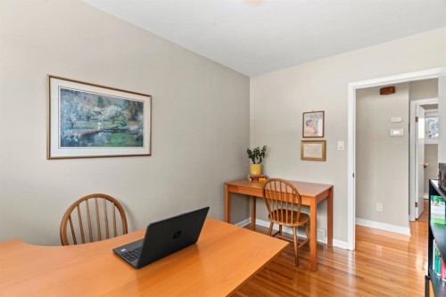 1334 Hamilton Street Nw, Calgary, AB - Indoor Photo Showing Office