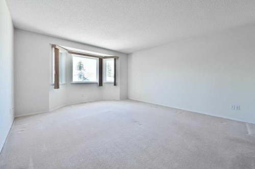 184 Valley Ridge Heights Nw, Calgary, AB - Indoor Photo Showing Other Room