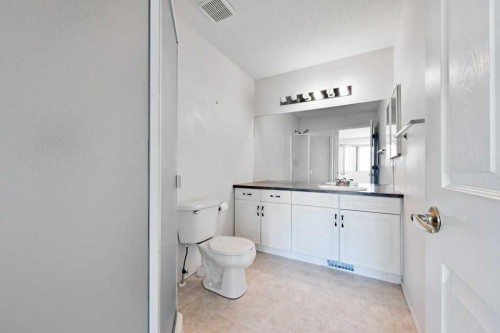 184 Valley Ridge Heights Nw, Calgary, AB - Indoor Photo Showing Bathroom