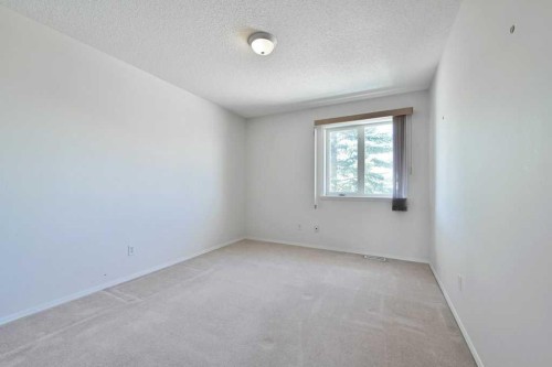 184 Valley Ridge Heights Nw, Calgary, AB - Indoor Photo Showing Other Room