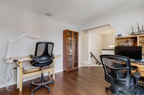 2 Elgin Meadows Green Se, Calgary, AB - Indoor Photo Showing Office