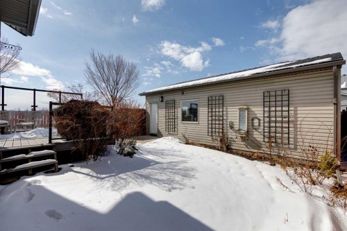 2 Elgin Meadows Green Se, Calgary, AB - Outdoor