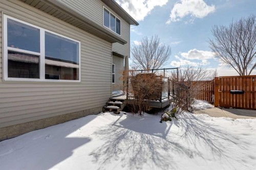 2 Elgin Meadows Green Se, Calgary, AB - Outdoor