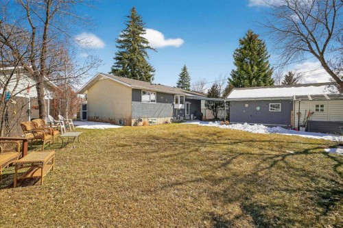 255 Penmeadows Close Se, Calgary, AB - Outdoor