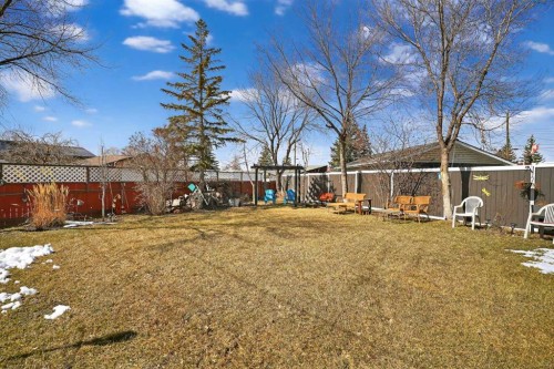 255 Penmeadows Close Se, Calgary, AB - Outdoor