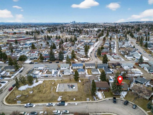 255 Penmeadows Close Se, Calgary, AB - Outdoor With View