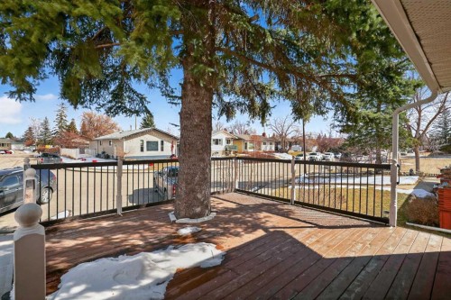 255 Penmeadows Close Se, Calgary, AB - Outdoor With Deck Patio Veranda